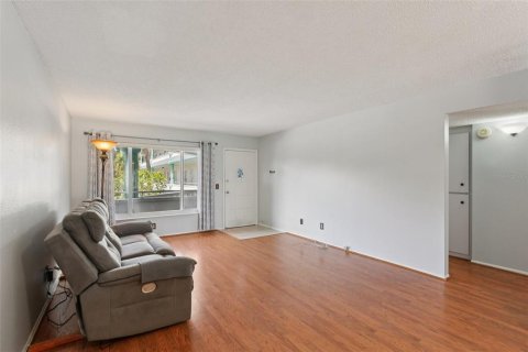 Condo in Clearwater, Florida, 2 bedrooms  № 1827733 - photo 10