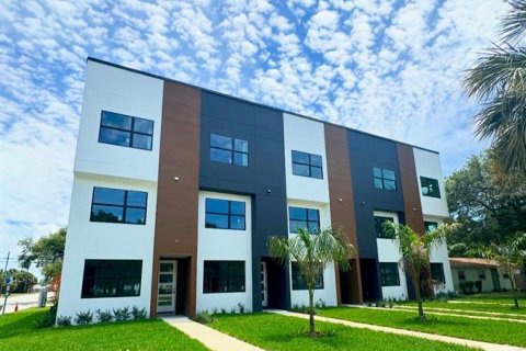 Adosado en venta en Saint Petersburg, Florida, 3 dormitorios, 190.73 m2 № 2094910 - foto 6