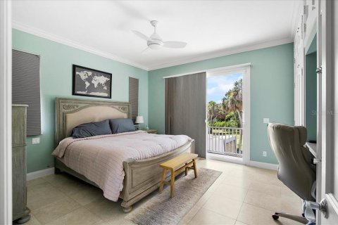 House in Englewood, Florida 5 bedrooms, 354.52 sq.m. № 1831436 - photo 2