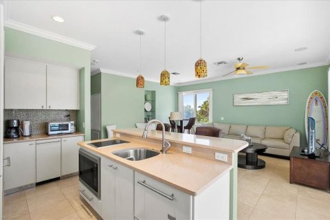 House in Englewood, Florida 5 bedrooms, 354.52 sq.m. № 1831436 - photo 5