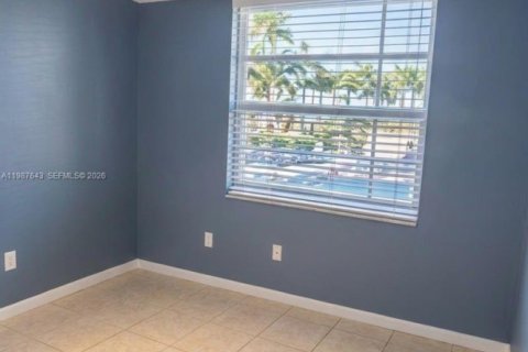 Купить кондоминиум в Майами, Флорида 3 спальни, 123.19м2, № 2050998 - фото 15