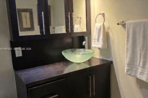Купить кондоминиум в Майами, Флорида 3 спальни, 123.19м2, № 2050998 - фото 22