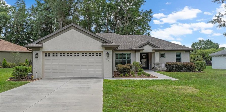 House in Hernando, Florida 3 bedrooms, 154.96 sq.m. № 1747630