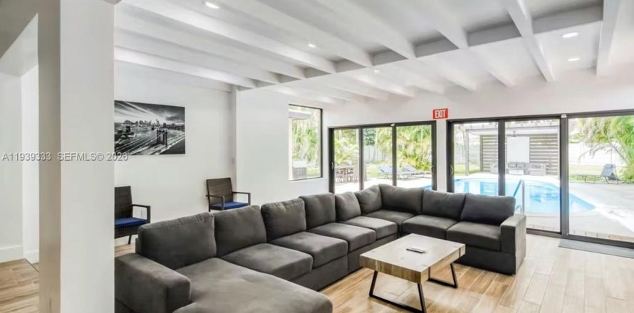 Villa ou maison à Hollywood, Floride 4 chambres, 194.07 m2 № 1996608