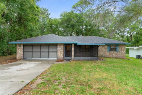 Casa en Inverness, Florida 3 dormitorios, 159.51 m2 № 2122544