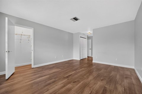 Condo in Boca Raton, Florida, 2 bedrooms  № 2387950 - photo 27