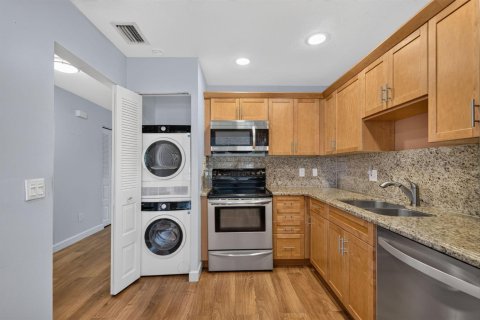 Condo in Boca Raton, Florida, 2 bedrooms  № 2387950 - photo 13