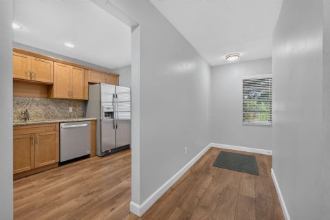 Condo in Boca Raton, Florida, 2 bedrooms  № 2387950 - photo 8