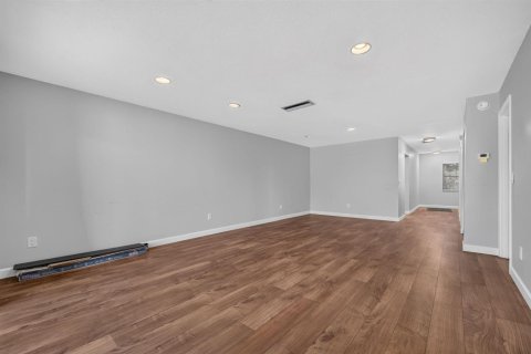 Condo in Boca Raton, Florida, 2 bedrooms  № 2387950 - photo 23