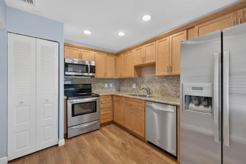 Condo in Boca Raton, Florida, 2 bedrooms  № 2387950 - photo 11