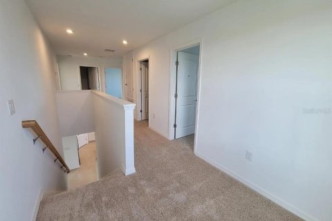 Casa en venta en Kissimmee, Florida, 5 dormitorios, 210.98 m2 № 2136005 - foto 5