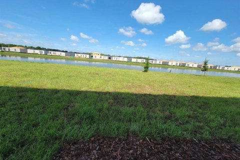 Casa en venta en Kissimmee, Florida, 5 dormitorios, 210.98 m2 № 2136005 - foto 25