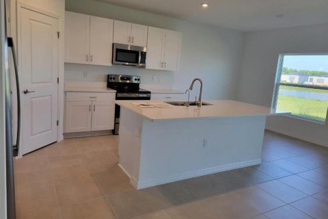 Casa en venta en Kissimmee, Florida, 5 dormitorios, 210.98 m2 № 2136005 - foto 15
