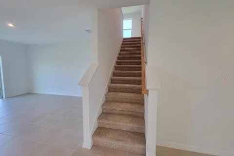 Casa en venta en Kissimmee, Florida, 5 dormitorios, 210.98 m2 № 2136005 - foto 10