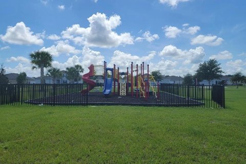 Casa en venta en Kissimmee, Florida, 5 dormitorios, 210.98 m2 № 2136005 - foto 24