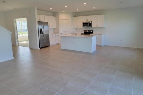 Casa en venta en Kissimmee, Florida, 5 dormitorios, 210.98 m2 № 2136005 - foto 14