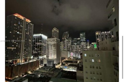 Кондоминиум с 1 спальней в Майами, Флорида № 1993507