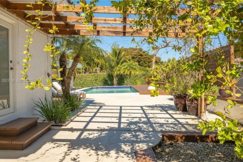 Снять в аренду виллу или дом в Пайнкрест, Флорида 5 спален, 339.84м2, № 2064794 - фото 19