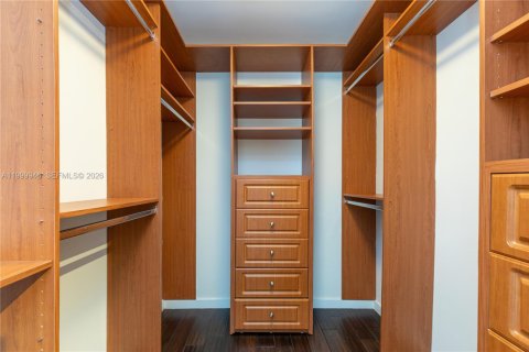 Снять в аренду виллу или дом в Пайнкрест, Флорида 5 спален, 339.84м2, № 2064794 - фото 11