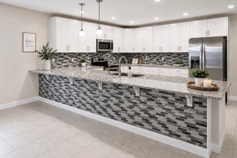 Adosado en venta en Kissimmee, Florida, 3 dormitorios, 163.69 m2 № 2321687 - foto 4