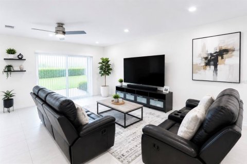 Adosado en venta en Kissimmee, Florida, 3 dormitorios, 163.69 m2 № 2321687 - foto 5