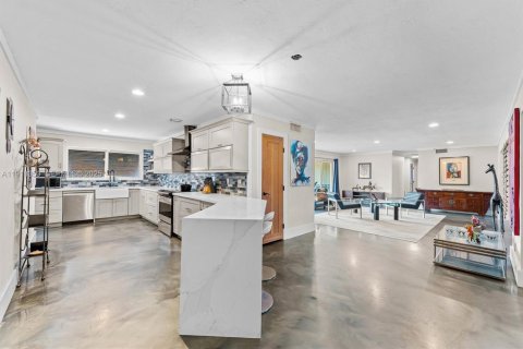 Villa ou maison à vendre à Plantation, Floride: 4 chambres, 243.96 m2 № 1977481 - photo 8