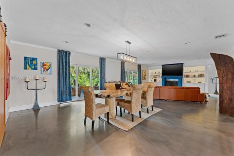 Villa ou maison à vendre à Plantation, Floride: 4 chambres, 243.96 m2 № 1977481 - photo 13