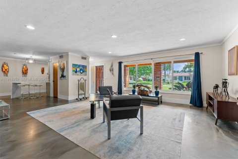 Villa ou maison à vendre à Plantation, Floride: 4 chambres, 243.96 m2 № 1977481 - photo 6