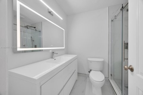 Touwnhouse à vendre à Miami, Floride: 3 chambres, 146.32 m2 № 1930331 - photo 26