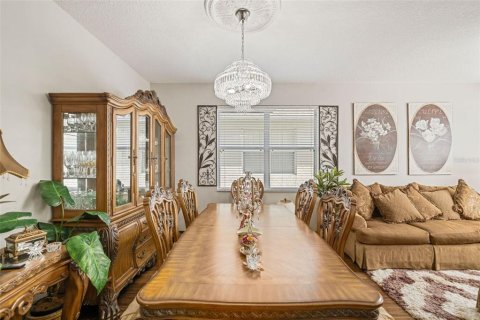 Villa ou maison à vendre à Davenport, Floride: 5 chambres, 291.34 m2 № 1894638 - photo 11