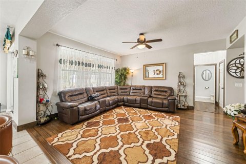 Villa ou maison à vendre à Davenport, Floride: 5 chambres, 291.34 m2 № 1894638 - photo 28