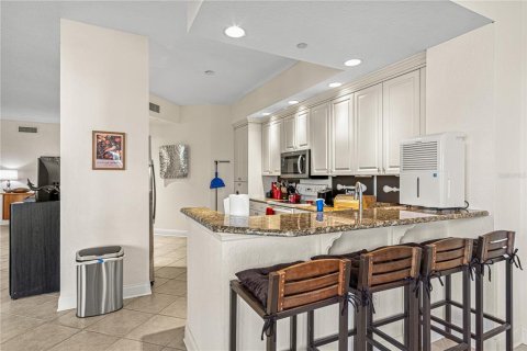 Copropriété à louer à New Smyrna Beach, Floride: 3 chambres, 196.02 m2 № 2139183 - photo 17