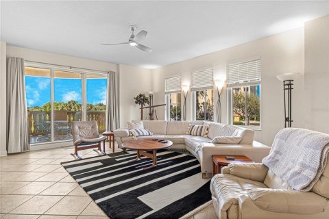 Copropriété à louer à New Smyrna Beach, Floride: 3 chambres, 196.02 m2 № 2139183 - photo 11
