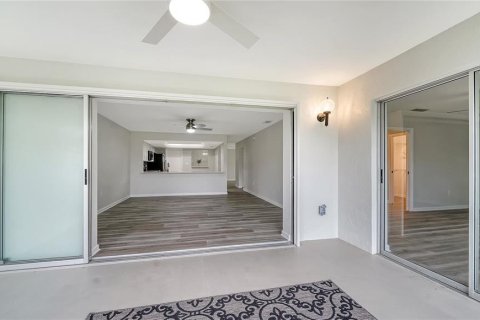 Casa en venta en Sarasota, Florida, 2 dormitorios, 148.74 m2 № 2239292 - foto 13