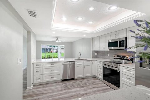 Casa en venta en Sarasota, Florida, 2 dormitorios, 148.74 m2 № 2239292 - foto 8