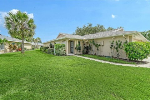 Casa en venta en Sarasota, Florida, 2 dormitorios, 148.74 m2 № 2239292 - foto 3