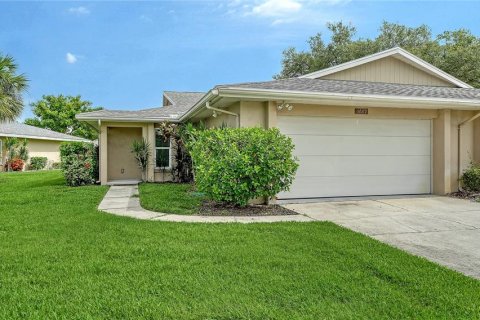 Casa en venta en Sarasota, Florida, 2 dormitorios, 148.74 m2 № 2239292 - foto 2