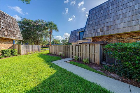 Touwnhouse à vendre à Leesburg, Floride: 2 chambres, 119.66 m2 № 2157214 - photo 8