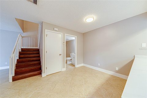 Touwnhouse à vendre à Leesburg, Floride: 2 chambres, 119.66 m2 № 2157214 - photo 25
