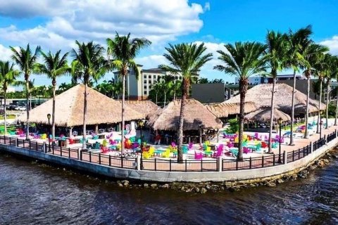 Land in Cape Coral, Florida № 2114312 - photo 11