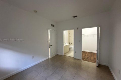 Condominio en venta en Homestead, Florida, 2 dormitorios, 84.91 m2 № 2018138 - foto 11