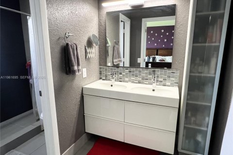 Villa ou maison à vendre à Weston, Floride: 3 chambres, 125.7 m2 № 2025205 - photo 18