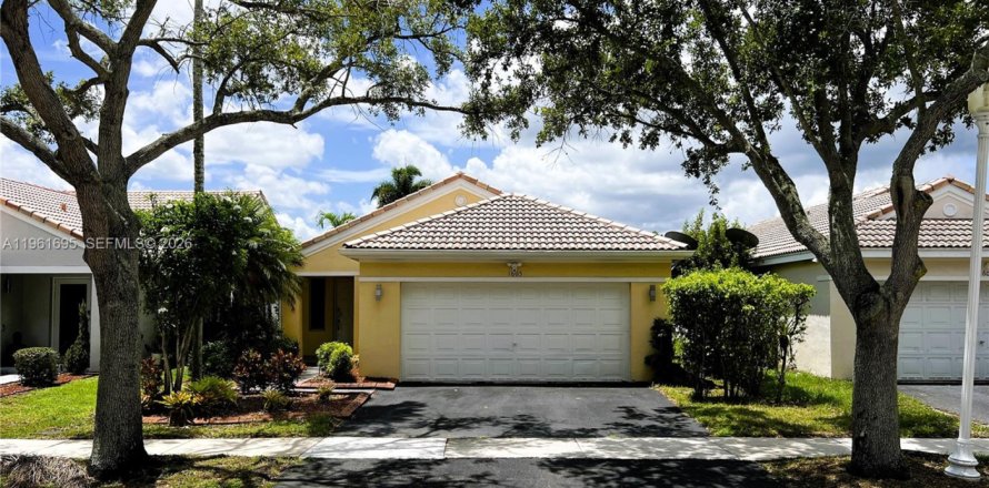 Villa ou maison à Weston, Floride 3 chambres, 125.7 m2 № 2025205