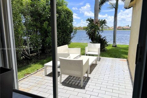 Villa ou maison à vendre à Weston, Floride: 3 chambres, 125.7 m2 № 2025205 - photo 9