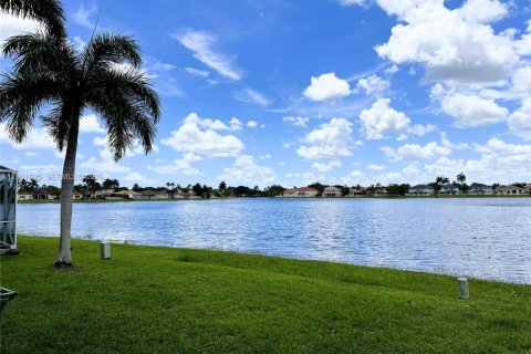 Villa ou maison à vendre à Weston, Floride: 3 chambres, 125.7 m2 № 2025205 - photo 7