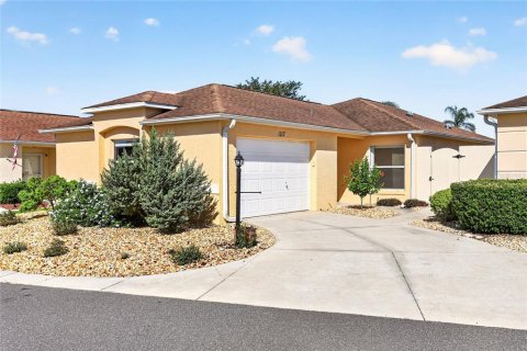 Casa en The Villages, Florida 2 dormitorios, 114.08 m2 № 2386496