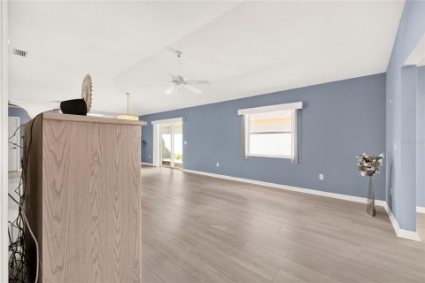 Casa en venta en The Villages, Florida, 2 dormitorios, 114.08 m2 № 2386496 - foto 18
