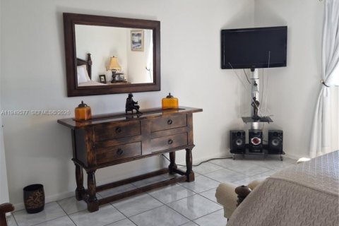 Купить кондоминиум в Лодерхилл, Флорида 1 спальня, 86.21м2, № 2054164 - фото 18