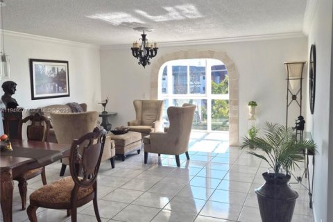 Купить кондоминиум в Лодерхилл, Флорида 1 спальня, 86.21м2, № 2054164 - фото 5