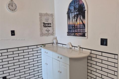 Купить кондоминиум в Лодерхилл, Флорида 1 спальня, 86.21м2, № 2054164 - фото 11